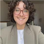 Laureanda in Chimica e Tecnologia farmaceutiche, impartisce lezioni private di biologia, chimica, anatomia, scienze